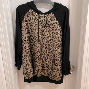 Leopard Sequined hoodie
